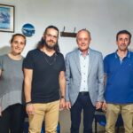ΜΠΕΖΑΣ_ ΤΡΙΤΕΚΝΟΙ