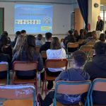 Στο Γυμνάσιο Πλαταριάς Αξιωματικοί της Δίωξης Εξιχνίασης Εγκλημάτων Ηγουμενίτσας 484097572_966983478957763_4182287760882355288_n