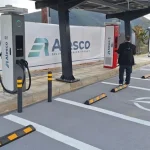 Παραμυθιά: Εγκαινιάστηκε ο πρώτος ενεργειακά αυτόνομος σταθμός υπερταχείας φόρτισης στην Ελλάδα egkainia-paramitia1